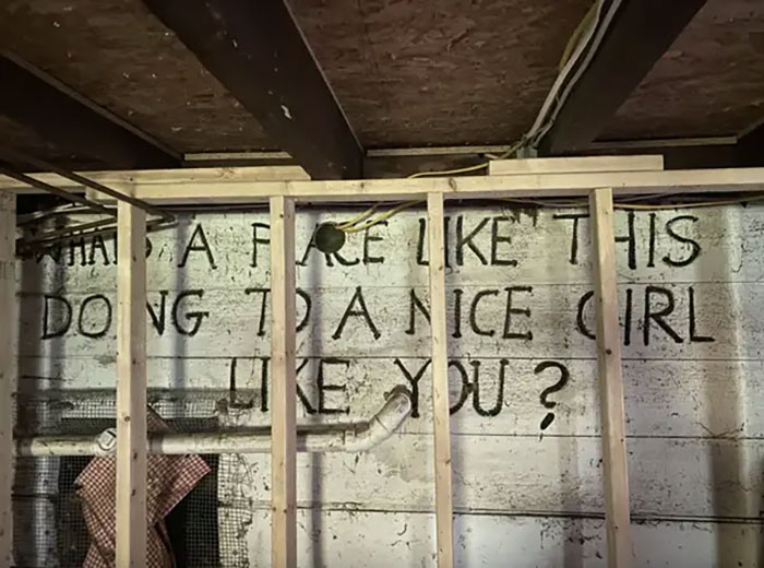 Mur du sous-sol d’une maison à vendre dans mon quartier. Seules deux familles ont occupé cette résidence depuis 1817.