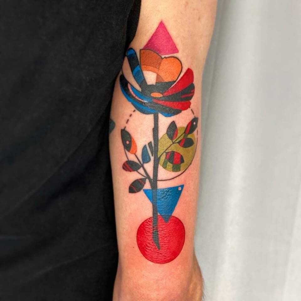 tatouage abstrait de fleurs
