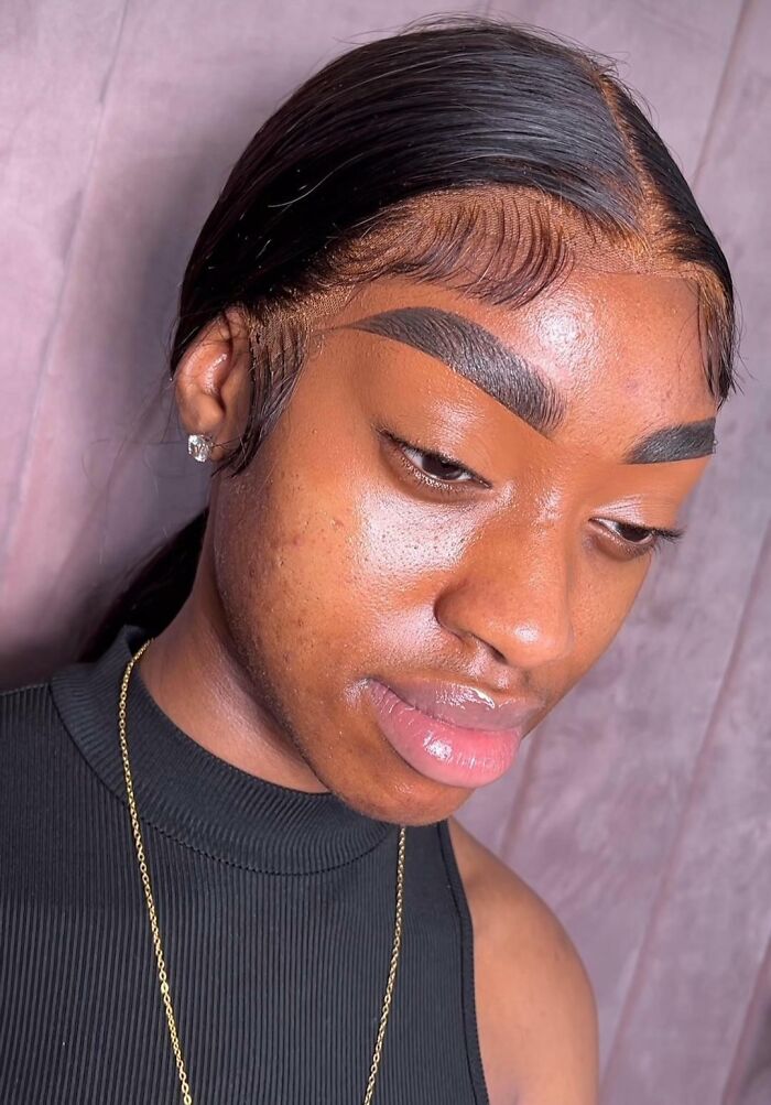 Je ne sais vraiment pas quoi dire à propos des sourcils