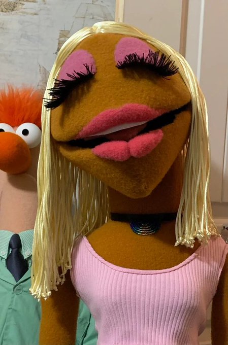 En 1975, le Muppet Show a prédit à quoi ressembleraient la plupart des femmes en 2023.