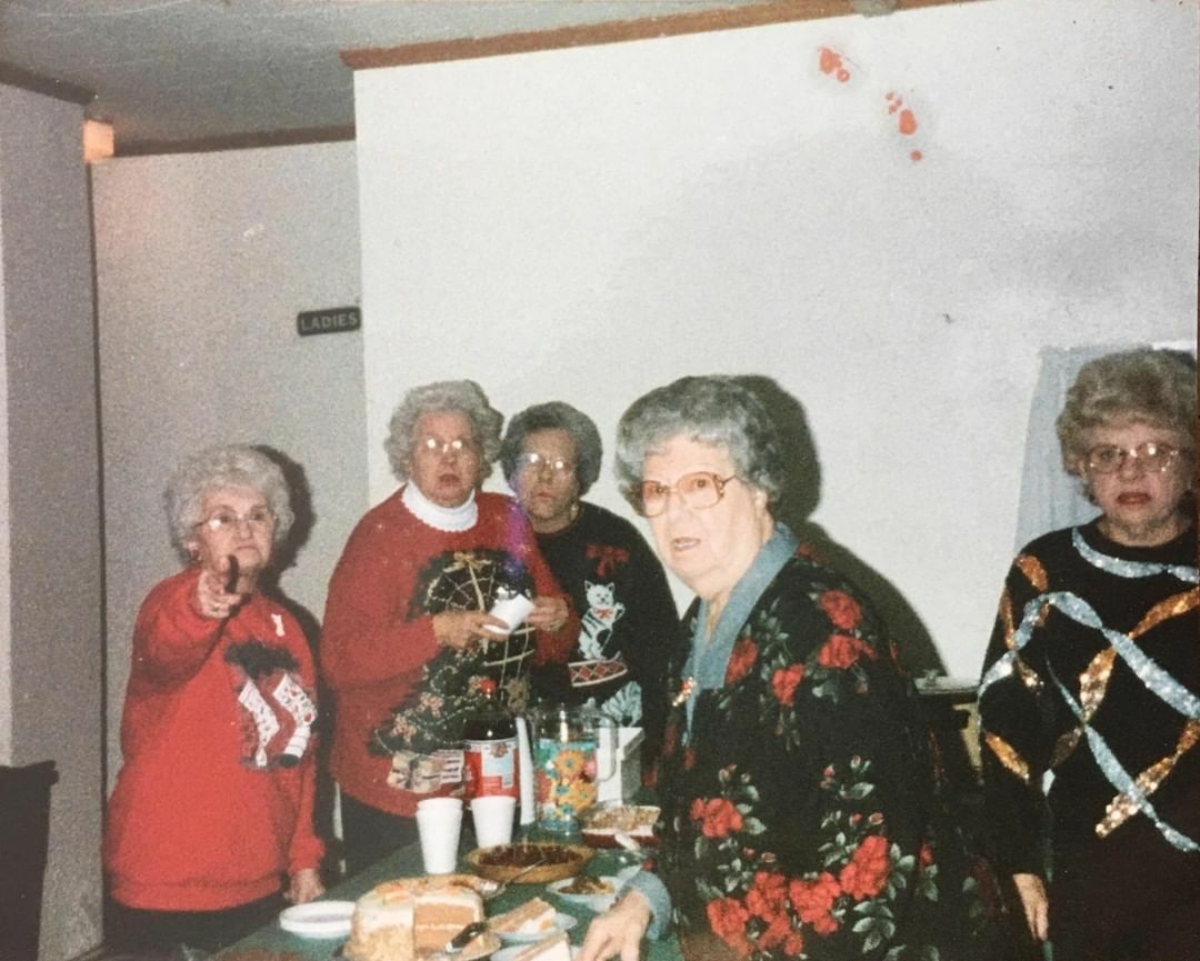 Une réunion secrète des grands-mères