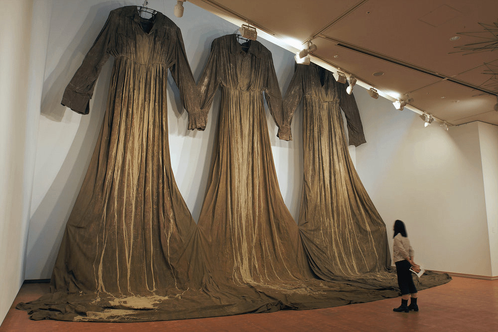 Installations artistiques de Chiharu Shiota, j’espère qu’elles comptent