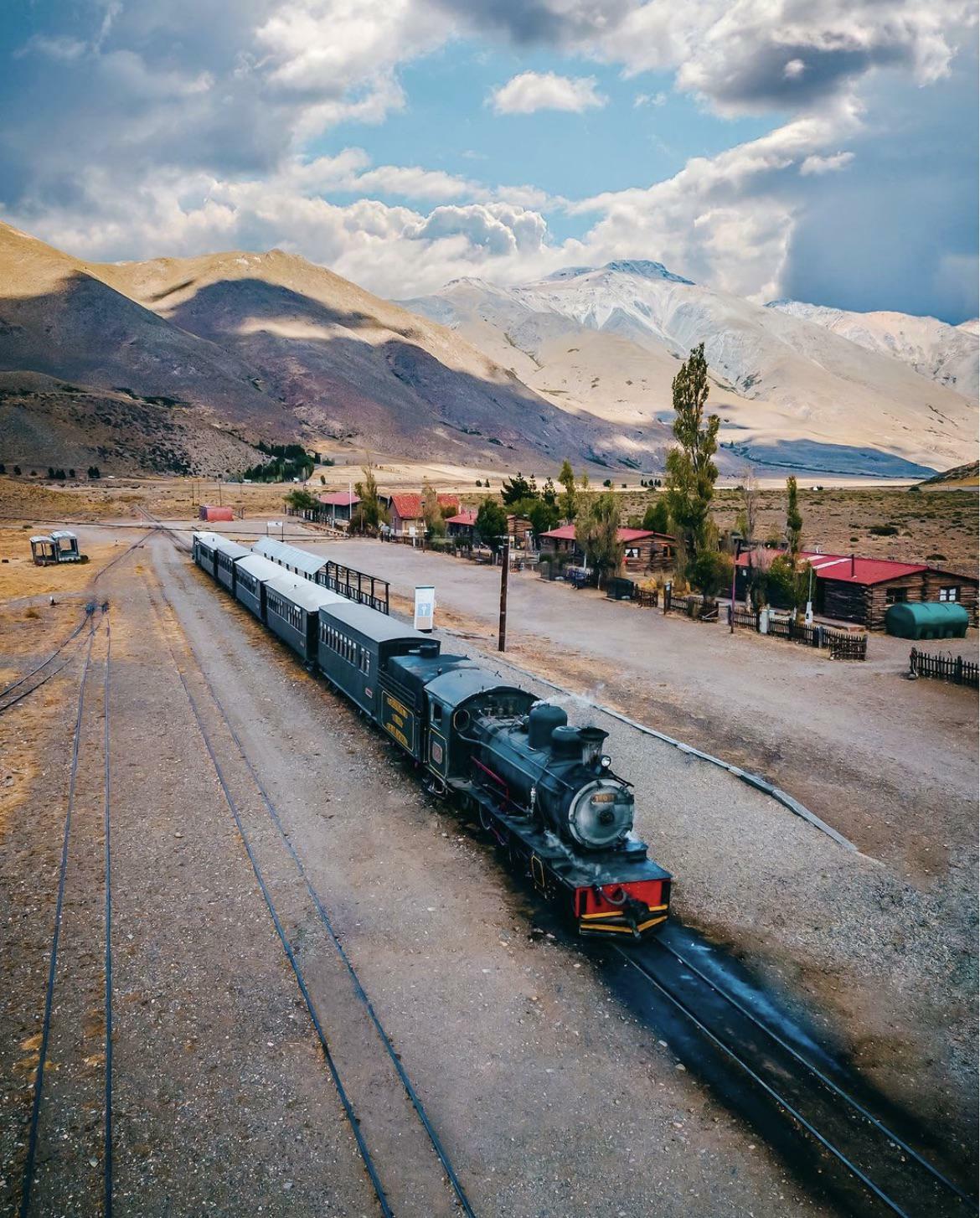 Train en Patagonie argentine (Esquel, province de Chubut)