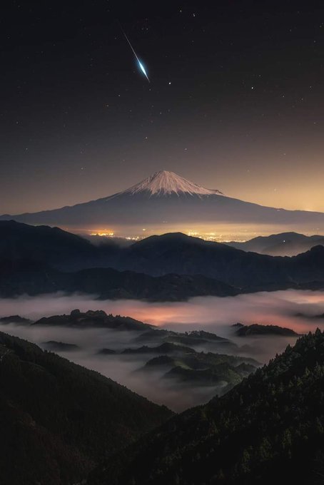 Météore au-dessus du Mont Fuji