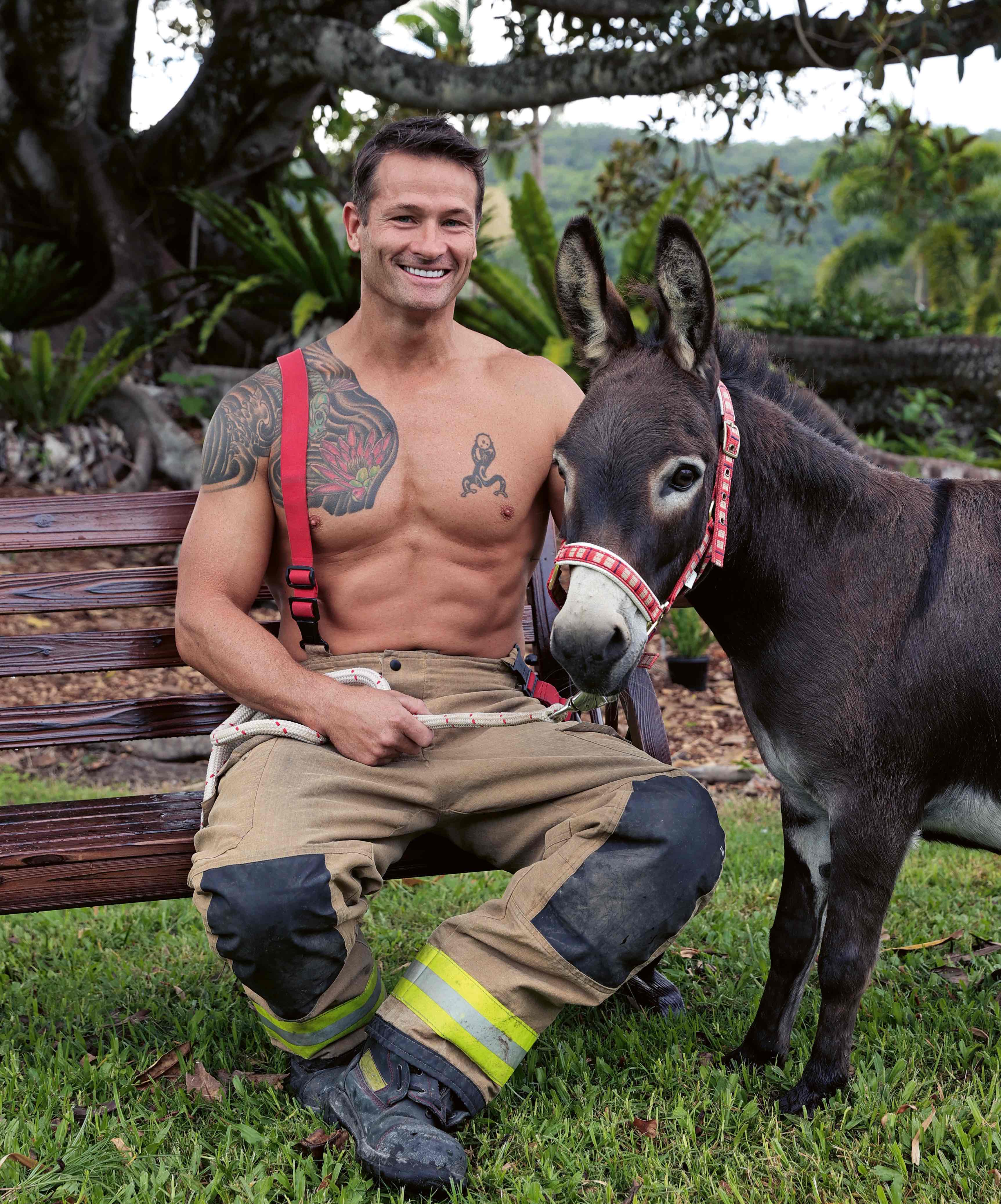 Le calendrier 2024 des pompiers australiens est à saisir et les photos sont en feu (28 images)