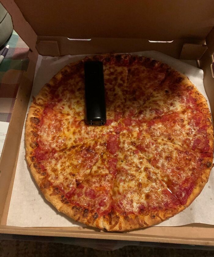 J’ai une surprise dans ma pizza ce soir.