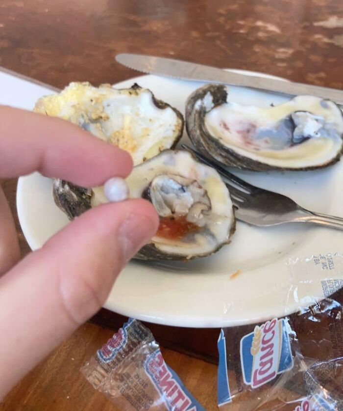 J’ai trouvé une perle dans mes huîtres