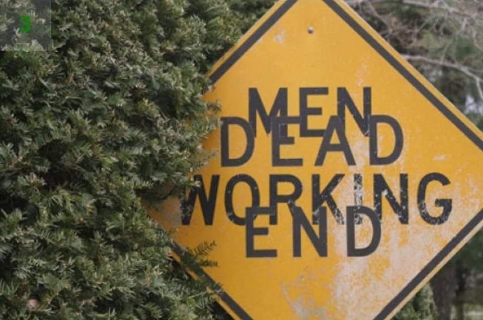 “Men Dead Working End” trouvé dans un groupe Fb Source inconnue