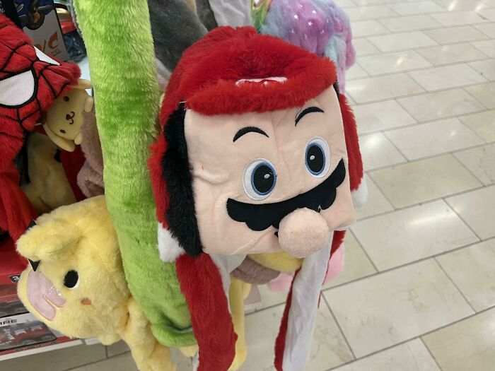 Mario s’est fait pousser une moustache au-dessus du nez