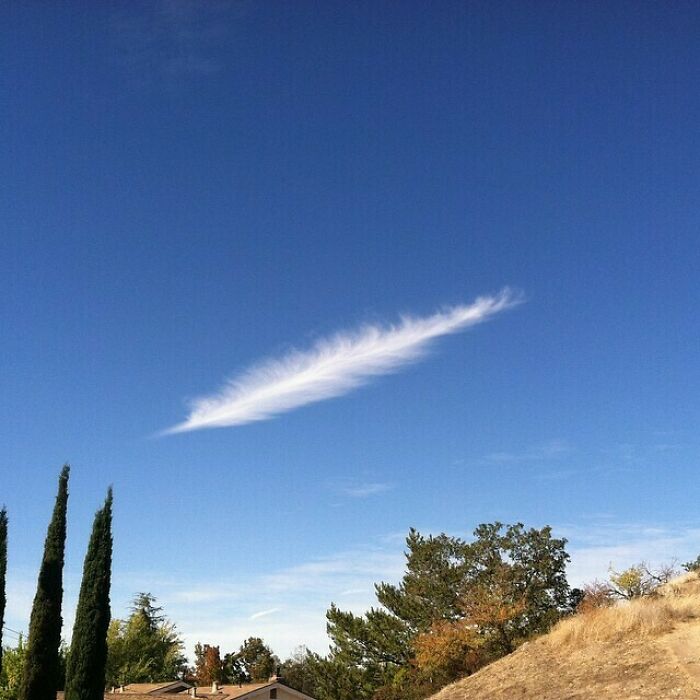 Ce nuage ressemble à une plume