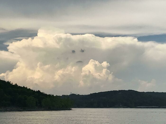 C’est beaucoup d’émotion pour un seul nuage