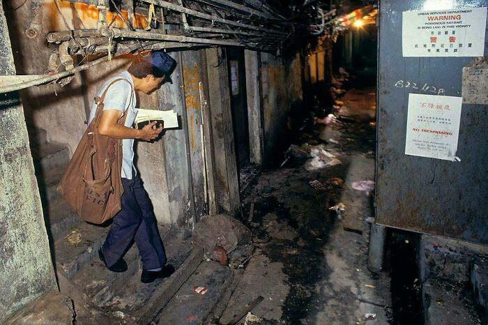 Le facteur sur sa route de Kowloon, 1989