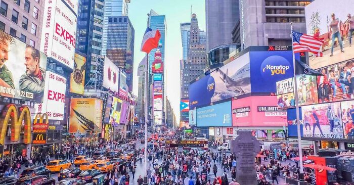 Times Square est comme un site Web sans Adblock