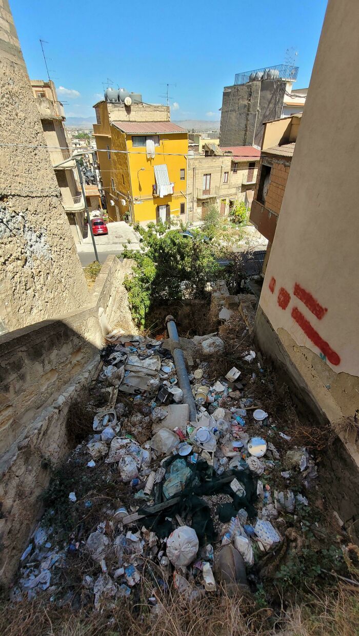 Gela, Sicile, Italie. La quantité de déchets sur cette île autrement magnifique m’a vraiment surpris.