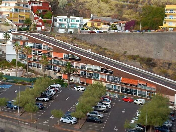 Vivre sous une rampe. Tenerife. Espagne