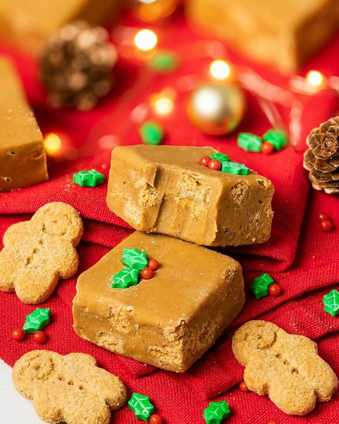 Aucune saveur n’est plus festive que le pain d’épices, et mon caramel au pain d’épices ne te décevra certainement pas !