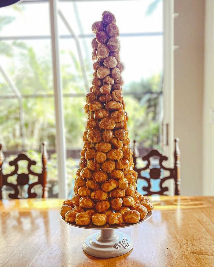 Croquembouche